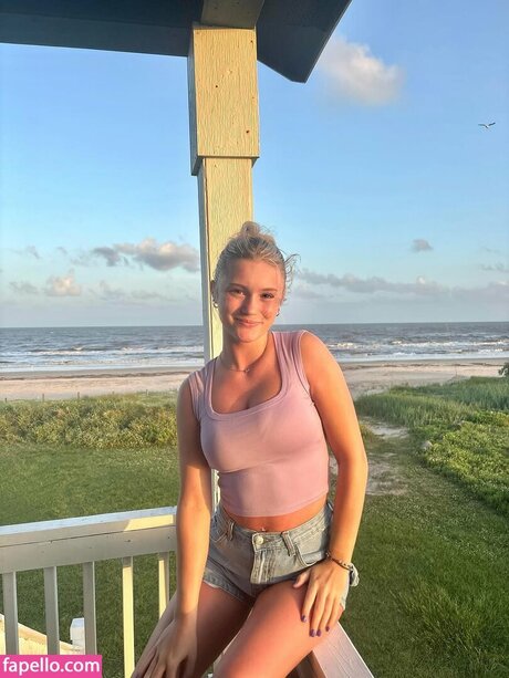 Mads Thompson Maddiiedee onlyfans leak naked