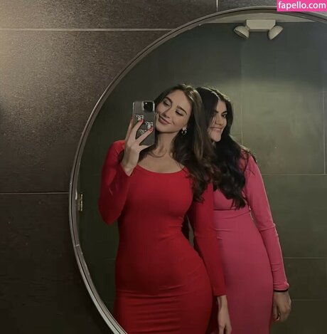 sarahemilyhope xxx onlyfans