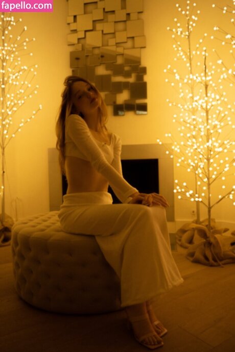 Samantha Cormier onlyfans nude photos