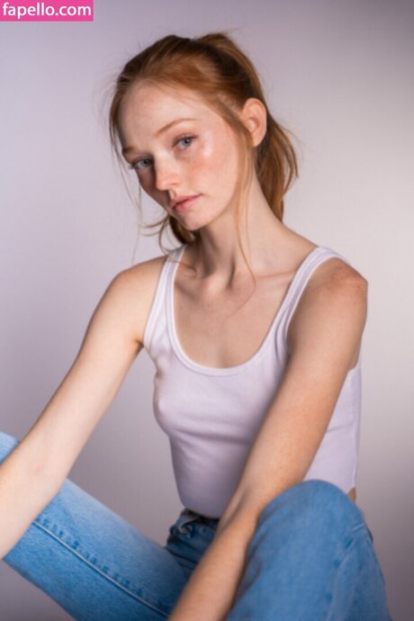 Samantha Cormier onlyfans nude photos