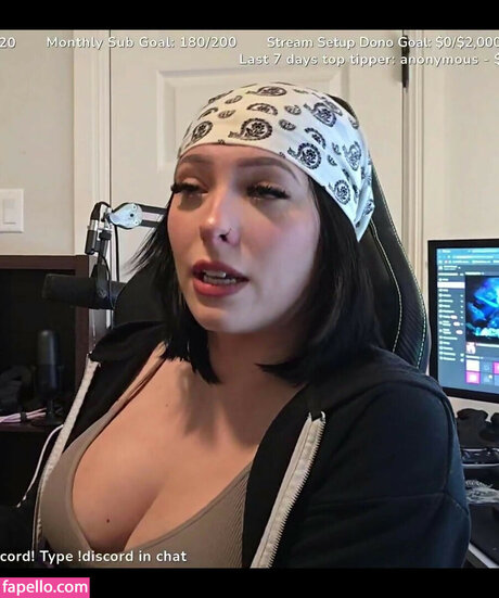 Juliakins only fans leak nude