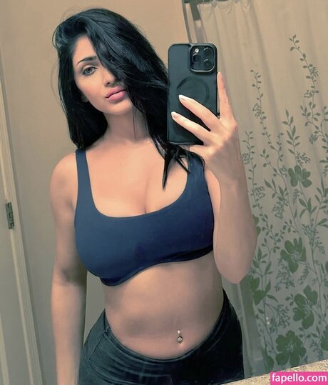 slanofflames onlyfans model