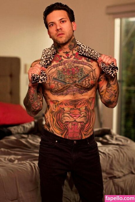 Small Hands onlyfans porn free