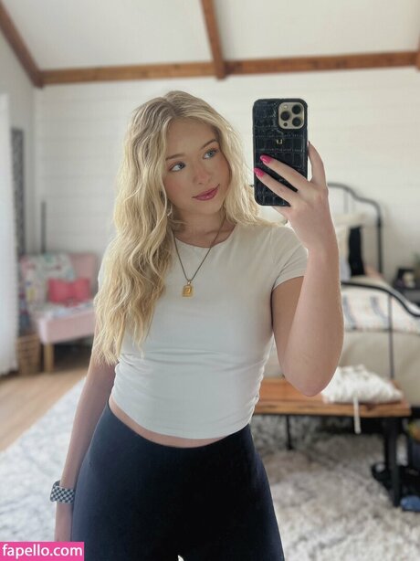 Lynzie Fulton is on onlyfans