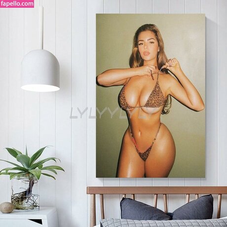 Demi Mawby onlyfans ass