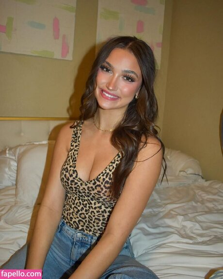 Katie Thompson xxx only fans