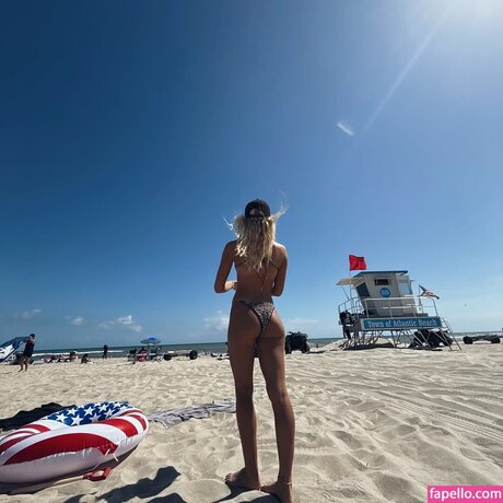 Emilee Axelsson onlyfans sextape