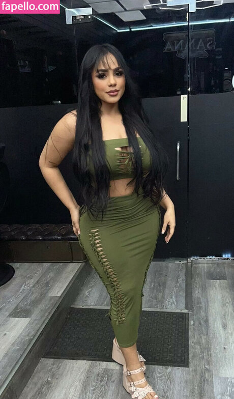 Luna Cruz onlyfans sex leaks