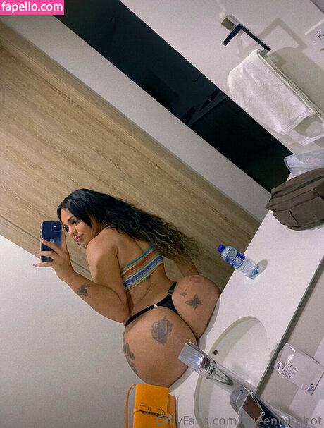 Luna Cruz nsfw onlyfans