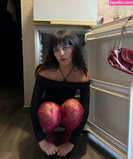 Om4ly onlyfans model photos