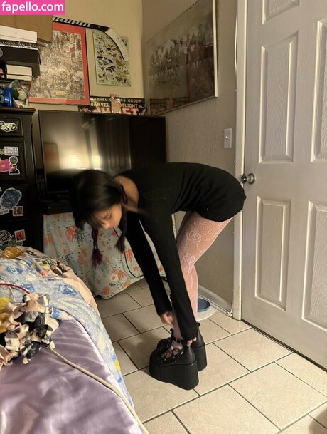 Angelina Fishtank onlyfans nude photos