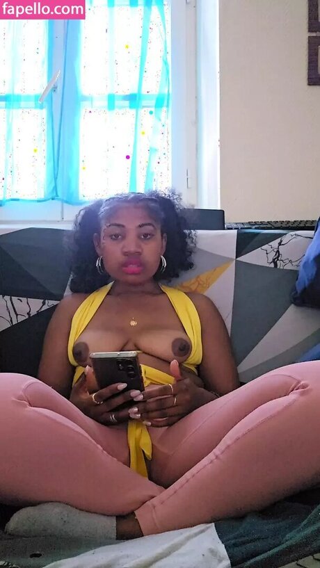 Clara Hsf strip onlyfans