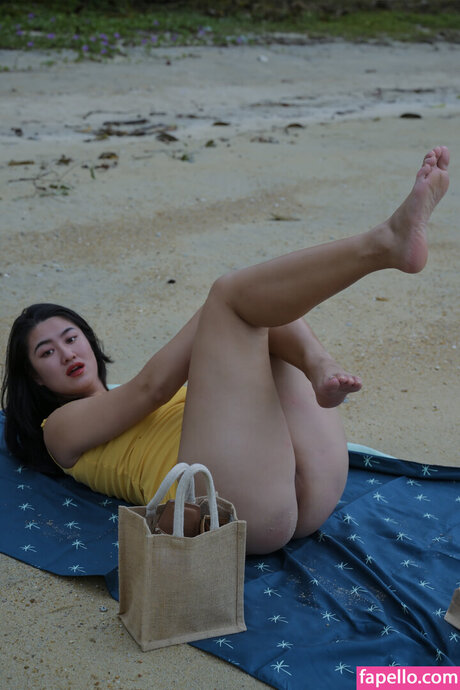 glasses blowjob onlyfans sex portrayal