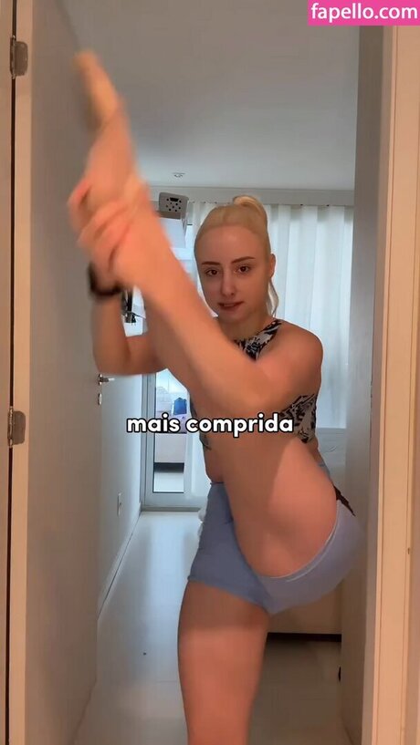 Renata Schneider onlyfans leak