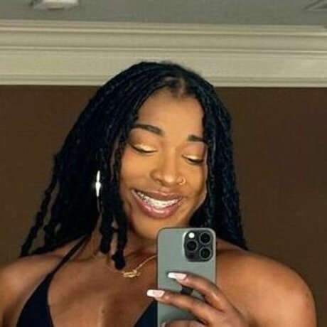 miss kiaraphillips onlyfans nude leak