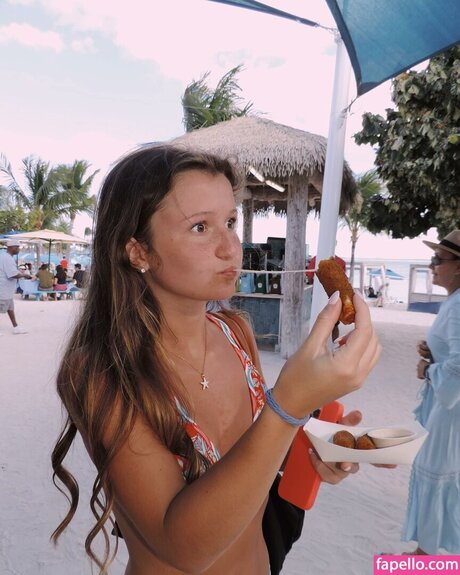 Sophia Sentner nude leaks onlyfans