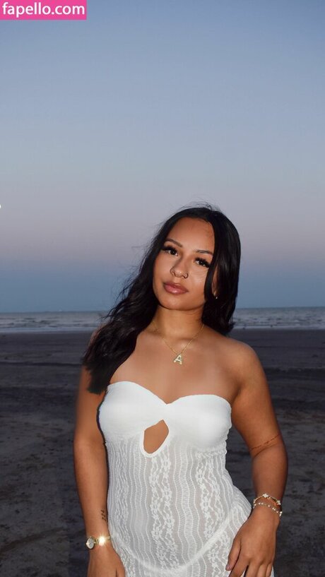 Aracelyanahiii only fans leak nude