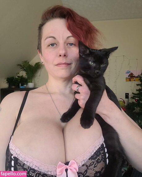 Bayesia Nash onlyfans model