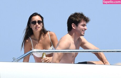 Alexandra Saint Mleux onlyfans naked