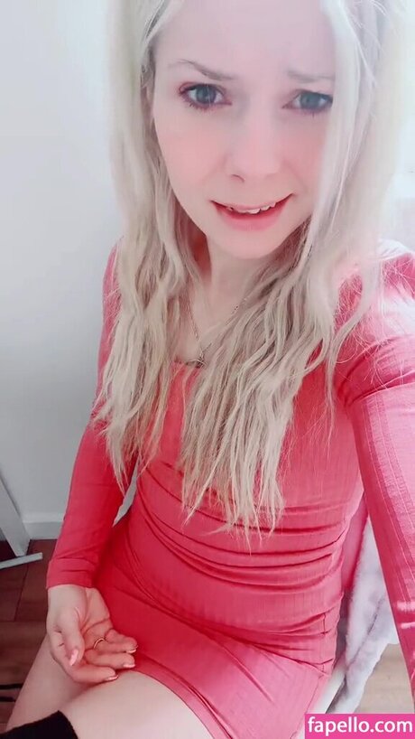 SmileyDani158 strip onlyfans
