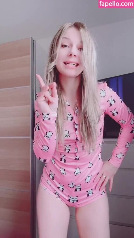 SmileyDani158 only fans leaks