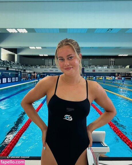 Louna Kasvio onlyfans nude photos