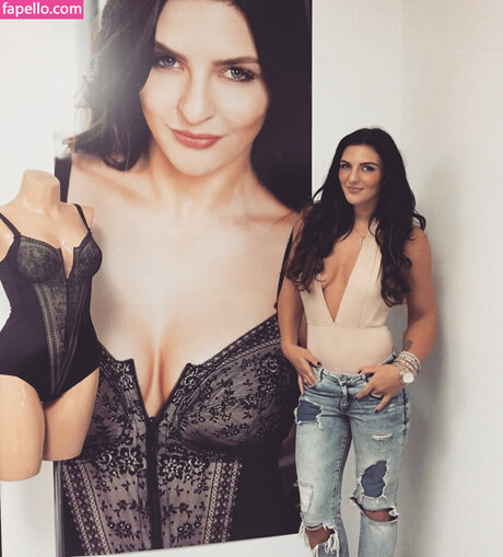 Christina Hammer onlyfans leak ass