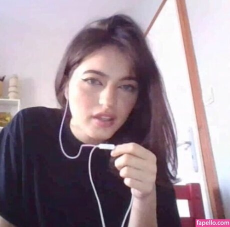 bonnettbonett onlyfans posts