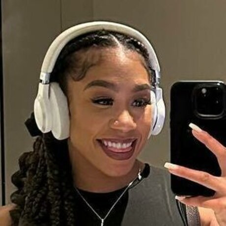 Alycia Baumgardner onlyfans fuck