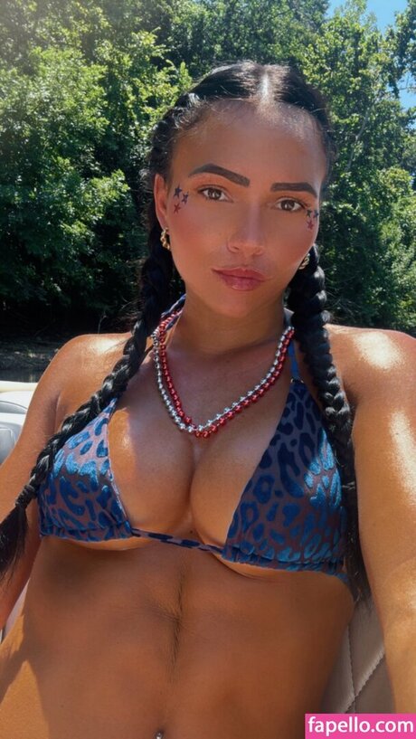 Kiana James only fans xxx