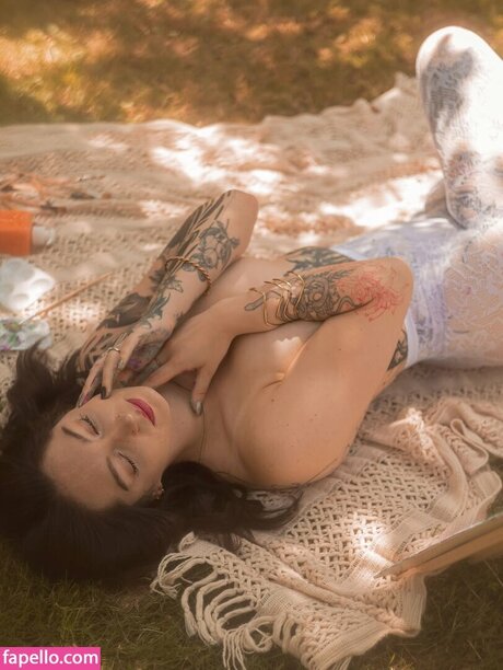 Kiras note Profile pic