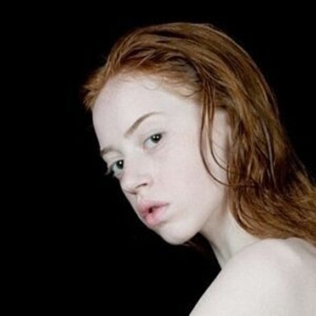 Lily Newmark nude onlyfans leaks