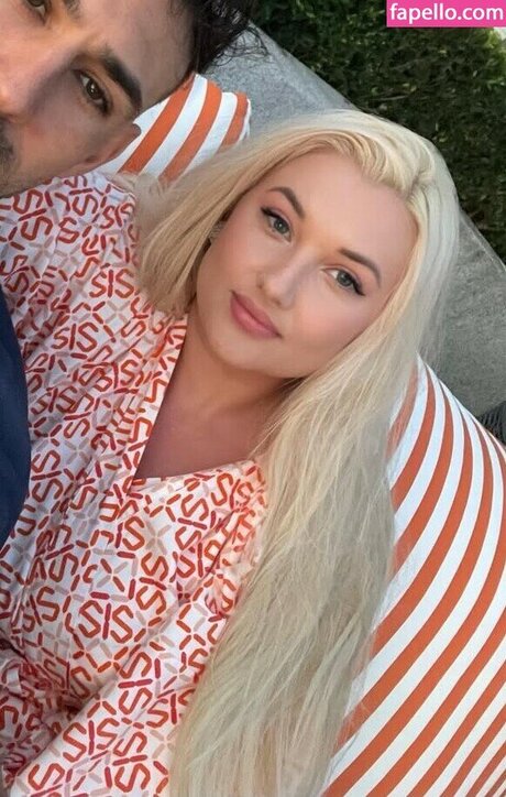 Amber Koltzow Bastick only fans leaks