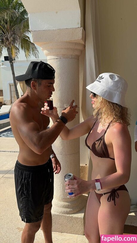 Megan Eugenio topless onlyfans