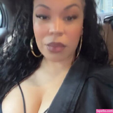 Alexis Fields onlyfans nude