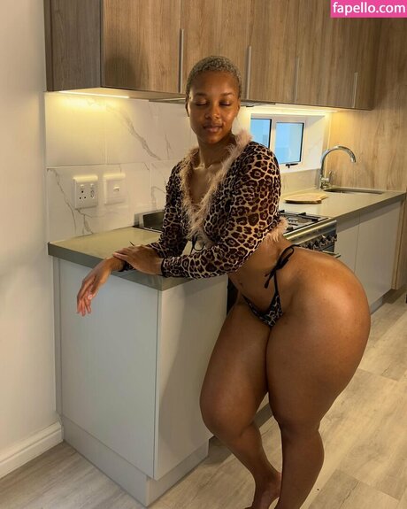 butthole onlyfans top selfie