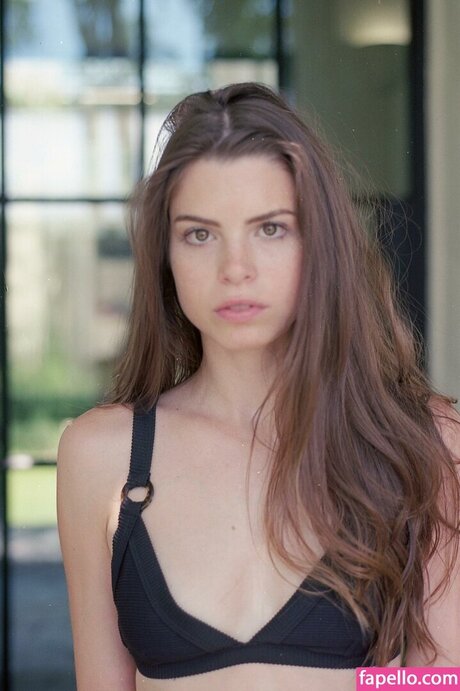 Ella Dvornik nude onlyfans leaks