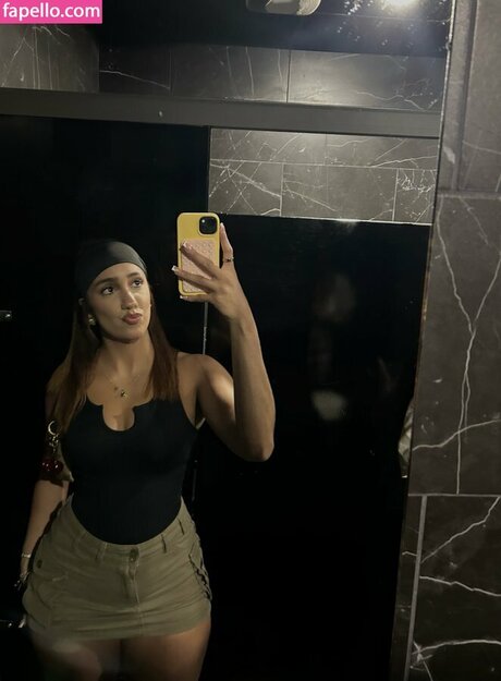 juliannaa___ onlyfans porn