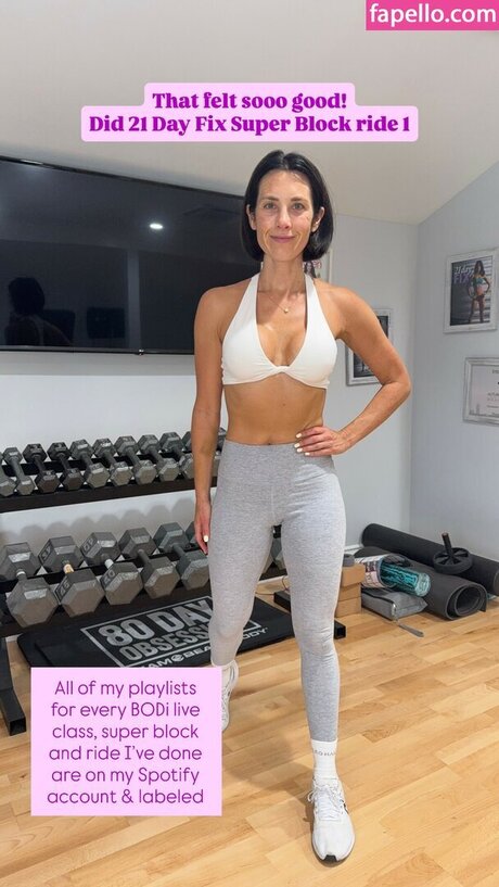 Autumn Calabrese onlyfans leakes