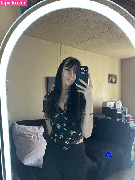 Dramaqueenlinx tits onlyfans