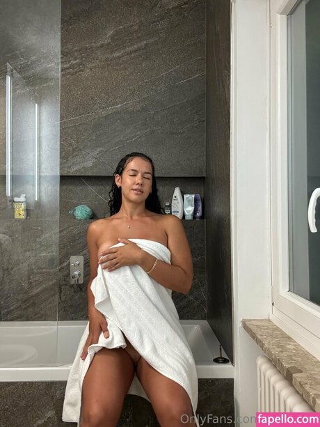 Shanny Streete onlyfans sexy