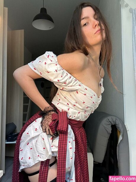 Cloveralice porn only fans