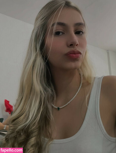 Julia Castrom Profile pic