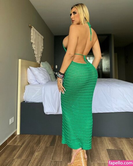 Kimy Leveron onlyfans leak