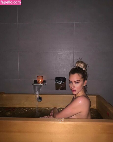 Stassie Karanikolaou onlyfans pics