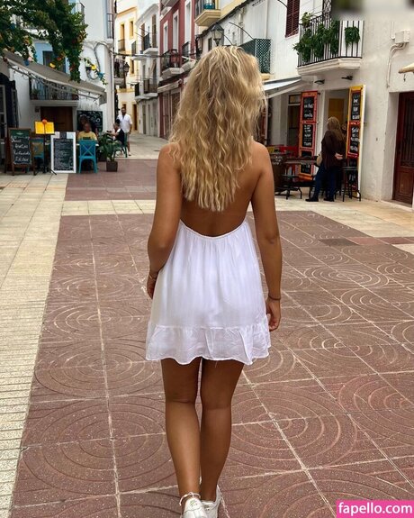 Lara Spengler onlyfans explicit content