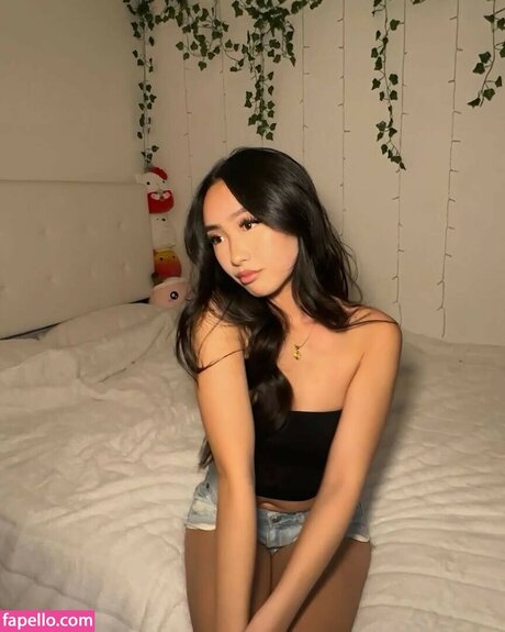 Daisy Chang onlyfans picture