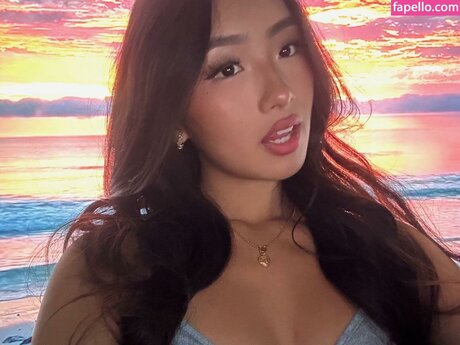 Daisy Chang topless onlyfans