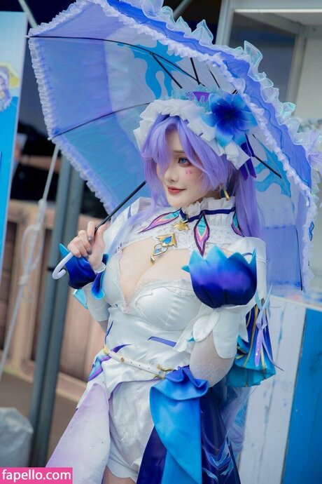 Denkakeke topless onlyfans