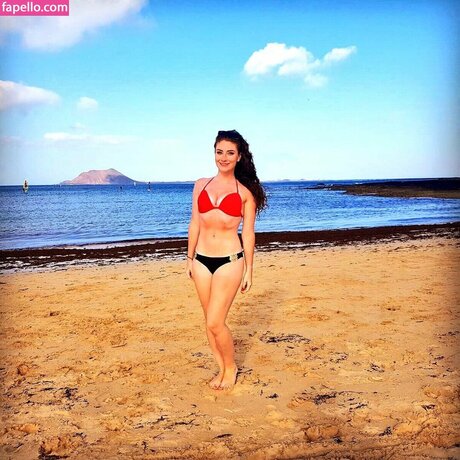 Amber Doig xxx onlyfans